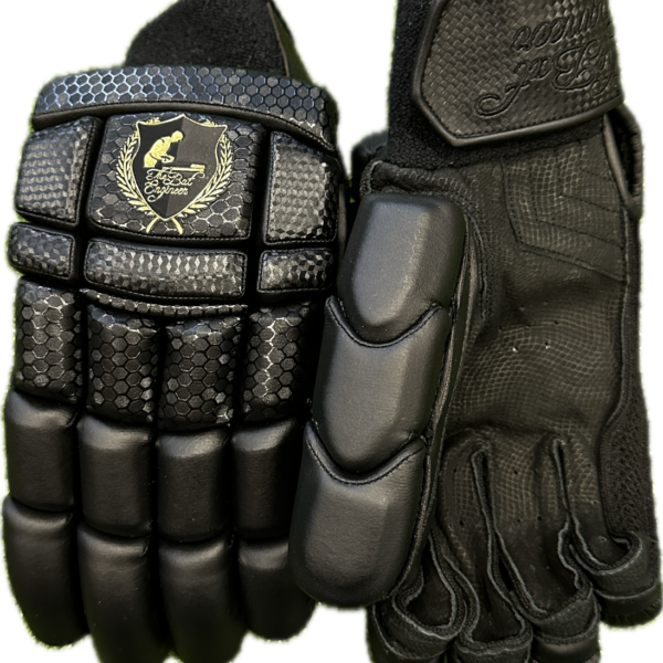 BLACK BATTING GLOVES